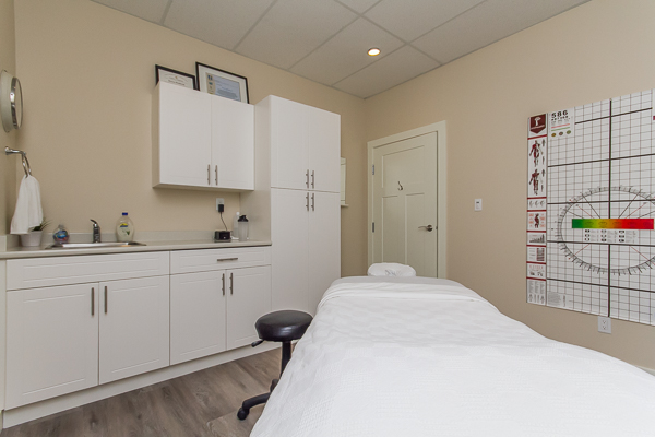 Chiro bed near out cloverdale office
